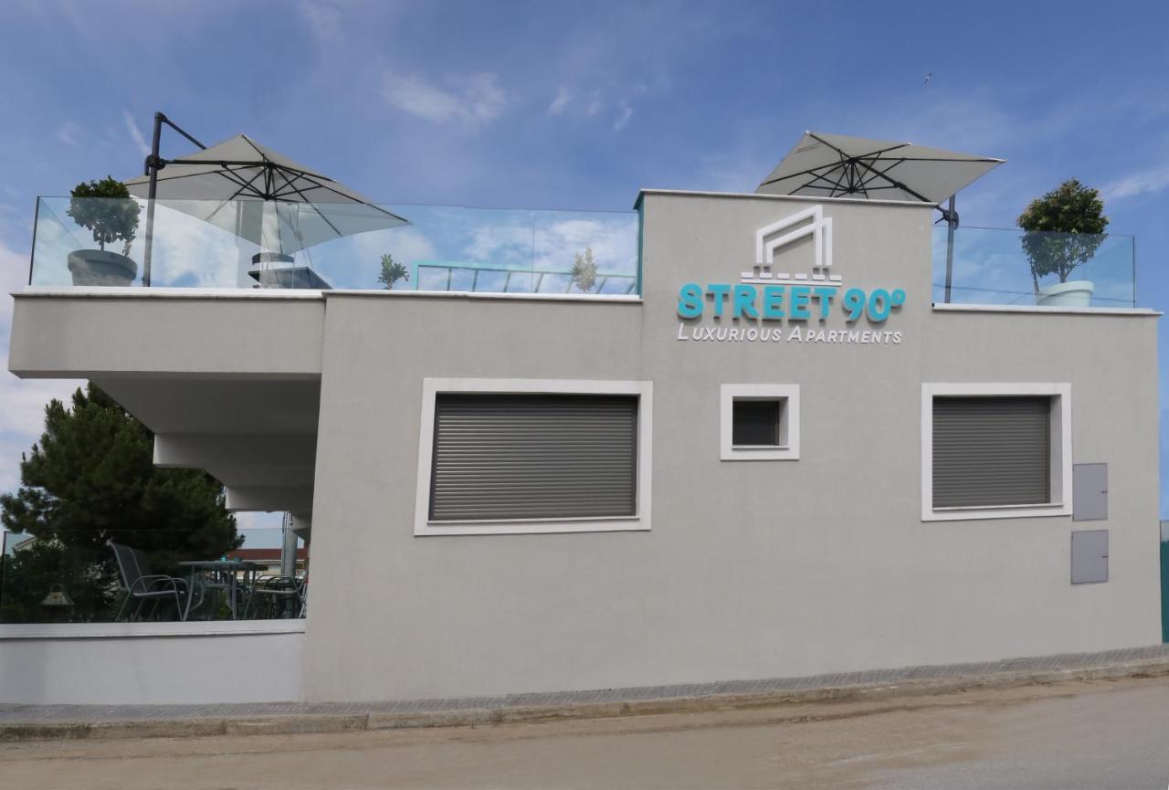 Street 90 Lux Aparts 케라모티 외부 사진